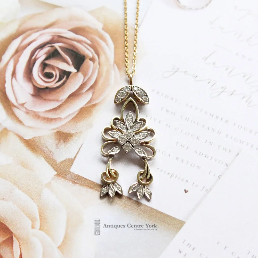 18ct Diamond Flower Necklace