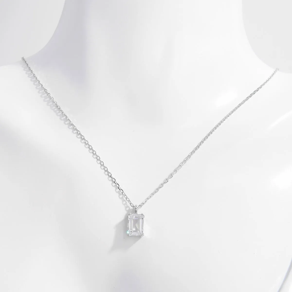 925 Sterling Silver Zircon Pendant Necklace